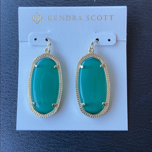 NWOT Kendra Scott emerald cats eye earrings